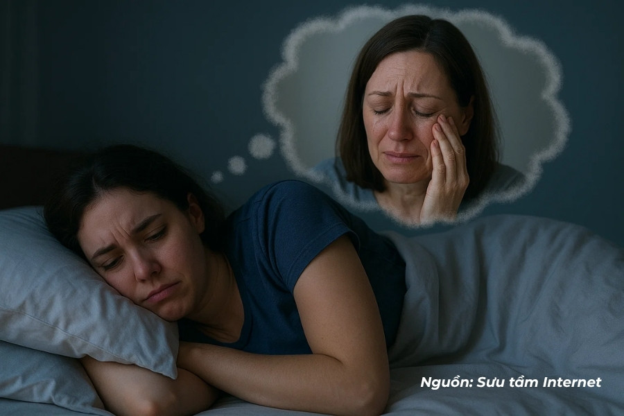 Mơ thấy mẹ khóc thể hiện tâm trạng buồn bã, lo lắng về mối quan hệ mẹ con